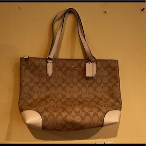 Coach shoulder bag